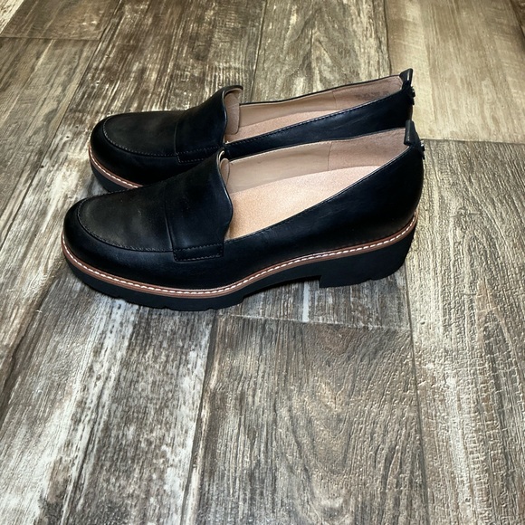 Naturalizer Black Leather Loafers Size 9 Wide - Picture 12 of 16